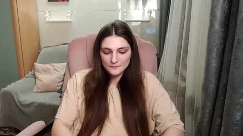 helgamun online show from November 17, 2025, 12:33 pm