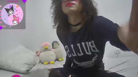 Helia Transfem and Amy online show from December 14, 2024, 4:01 am