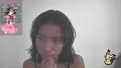 Helia Transfem and Amy online show from February 8, 2025, 4:47 pm