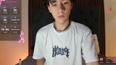 Snapshot of helios_obscuro chatting on October 1, 2025, 12:55 pm helios_obscuro online show from October 1, 2025, 12:55 pm