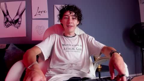 Snapshot of helios_obscuro chatting on November 7, 2025, 4:23 am helios_obscuro online show from November 7, 2025, 4:23 am