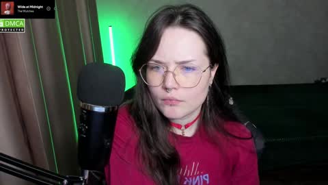 Red online show from December 4, 2024, 7:56 pm
