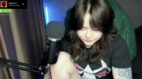 Red online show from May 30, 2026, 6:49 pm