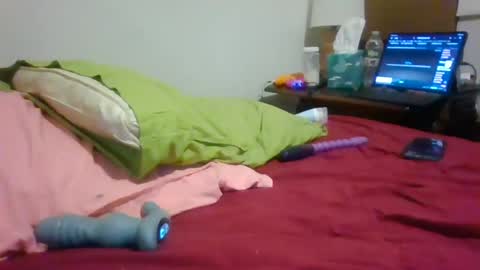 Roxanne online show from June 22, 2026, 3:25 am