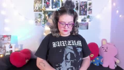 hellen online show from November 28, 2025, 5:32 am