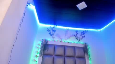hellen__smith_ online show from June 13, 2026, 3:59 am