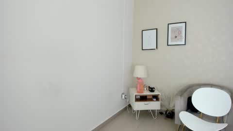 Snapshot of hellen_coy chatting on January 8, 2025, 12:26 pm Julieta online show from January 8, 2025, 12:26 pm