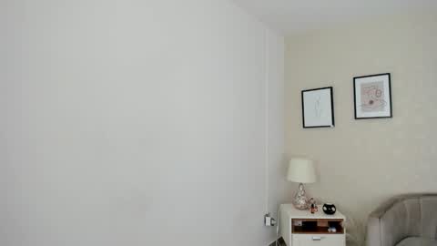 Snapshot of hellen_coy chatting on January 8, 2025, 3:28 pm Julieta online show from January 8, 2025, 3:28 pm