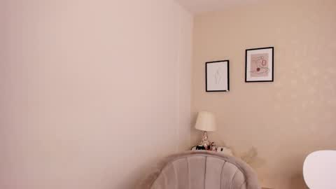 Snapshot of hellen_coy chatting on January 17, 2025, 6:33 pm Julieta online show from January 17, 2025, 6:33 pm