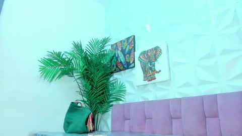 Snapshot of hellen_sky_ chatting on June 15, 2026, 4:31 pm hellen online show from June 15, 2026, 4:31 pm