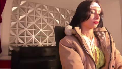 Snapshot of hellen_tease chatting on September 15, 2025, 12:49 pm Hellen online show from September 15, 2025, 12:49 pm
