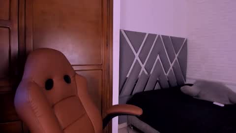 Snapshot of hellena_1 chatting on September 20, 2025, 7:26 pm Juliet online show from September 20, 2025, 7:26 pm