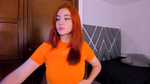 Snapshot of hellena_1 chatting on September 25, 2025, 8:12 pm Juliet online show from September 25, 2025, 8:12 pm