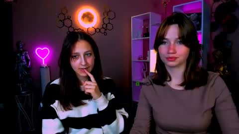 Snapshot of helli_belli chatting on September 28, 2025, 7:19 pm Helli online show from September 28, 2025, 7:19 pm