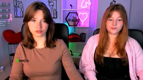 Snapshot of helli_belli chatting on October 3, 2025, 11:35 pm Helli online show from October 3, 2025, 11:35 pm