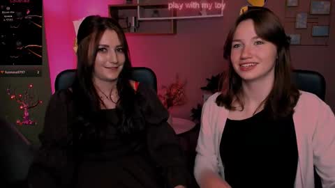 Snapshot of helli_belli chatting on October 31, 2025, 9:49 pm Helli online show from October 31, 2025, 9:49 pm