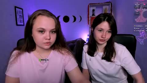 Helli online show from May 6, 2026, 7:19 pm