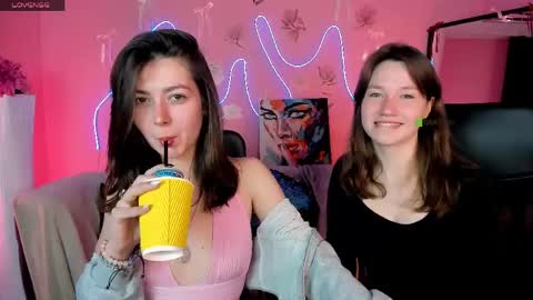 Helli online show from May 8, 2026, 7:41 pm