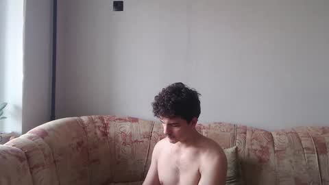 Snapshot of hellish_sugar chatting on February 4, 2025, 7:29 am Remy online show from February 4, 2025, 7:29 am