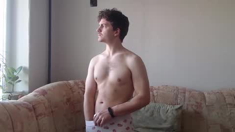 Snapshot of hellish_sugar chatting on February 22, 2025, 7:23 am Remy online show from February 22, 2025, 7:23 am