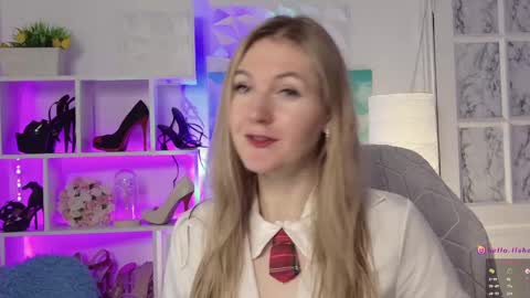 Snapshot of hello_lisha chatting on January 16, 2025, 8:11 am Alisia Monday to Friday from 10 am to 4 pm GMT 2 online show from January 16, 2025, 8:11 am