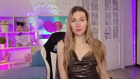 Snapshot of hello_lisha chatting on February 7, 2025, 3:08 pm Alisia Monday to Friday from 10 am to 4 pm GMT 2 online show from February 7, 2025, 3:08 pm