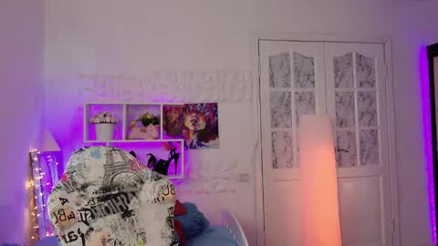 Snapshot of hello_lisha chatting on March 11, 2025, 10:18 am Alisia Monday to Friday from 10 am to 4 pm GMT 2 online show from March 11, 2025, 10:18 am