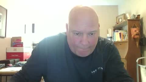 helloforfun111 online show from May 13, 2026, 4:26 pm
