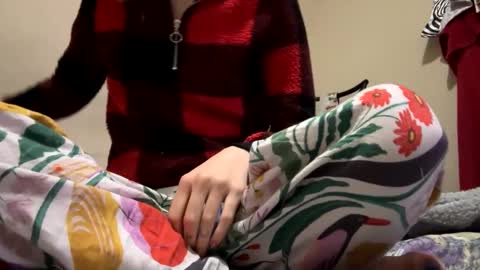 hellokitten123 online show from February 22, 2025, 8:31 pm