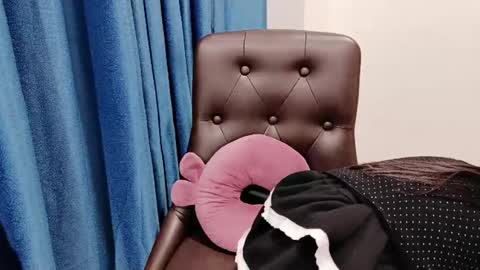 Snapshot of hellokitty_sexy chatting on June 17, 2026, 1:19 am hellokitty_sexy online show from June 17, 2026, 1:19 am