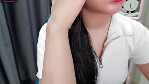 Snapshot of hellokitty_sexy chatting on July 1, 2026, 1:29 am hellokitty_sexy online show from July 1, 2026, 1:29 am
