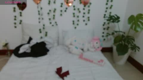 hellokitty_valery1 online show from April 4, 2026, 1:15 am