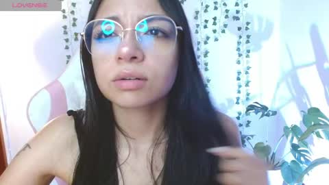 hellokitty_valery1 online show from May 17, 2026, 12:30 am