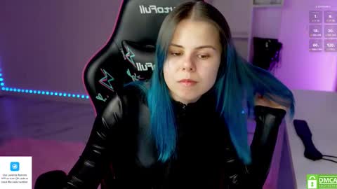 Alice online show from December 2, 2025, 1:28 pm