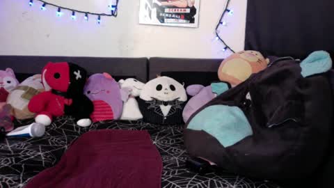 hellrazorbabexxx online show from December 16, 2024, 3:19 am