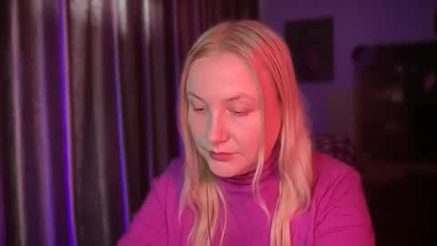 Snapshot of hellyriddle chatting on December 19, 2025, 8:10 am DeleteyourSadness online show from December 19, 2025, 8:10 am