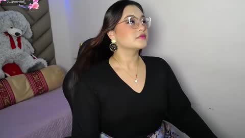 Snapshot of heluejamil chatting on November 11, 2025, 10:48 am Zahira online show from November 11, 2025, 10:48 am