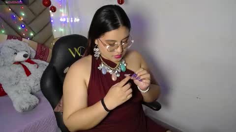 Snapshot of heluejamil chatting on November 12, 2025, 5:57 pm Zahira online show from November 12, 2025, 5:57 pm