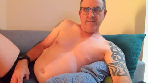 Snapshot of hempie1973 chatting on June 7, 2026, 1:04 pm hempie1973 online show from June 7, 2026, 1:04 pm