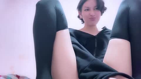 Eva online show from February 6, 2025, 8:45 pm