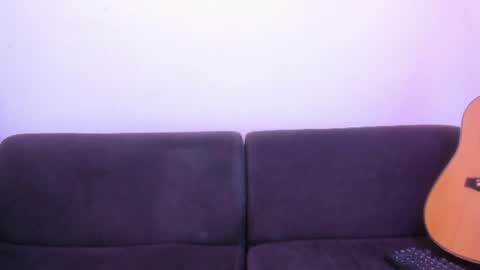 Snapshot of henrik_senn chatting on August 4, 2026, 3:32 am henrik_senn online show from August 4, 2026, 3:32 am