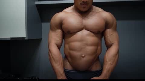 Henri online show from March 18, 2026, 9:40 pm