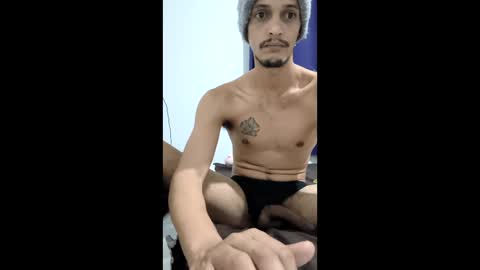 henriquezz6 online show from March 28, 2026, 12:16 pm