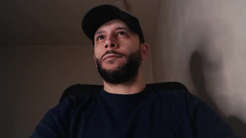 HenryAxe online show from April 30, 2026, 11:05 am