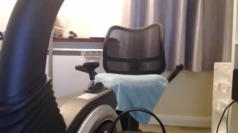 Snapshot of henryjxxx chatting on October 15, 2025, 11:38 pm henryjxxx online show from October 15, 2025, 11:38 pm