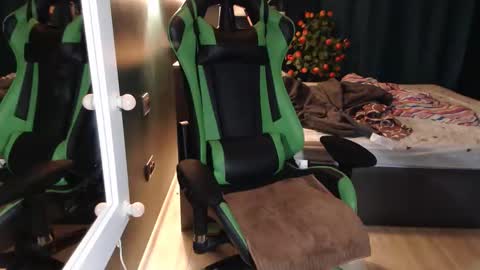 Snapshot of hentaishiing chatting on October 3, 2025, 11:57 pm Hentaishiing online show from October 3, 2025, 11:57 pm