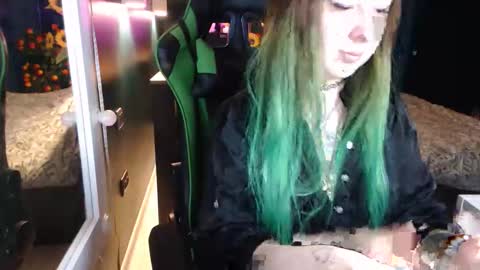 Hentaishiing online show from May 19, 2026, 4:13 pm