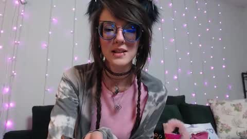 Shianne Siren online show from May 10, 2026, 3:44 am