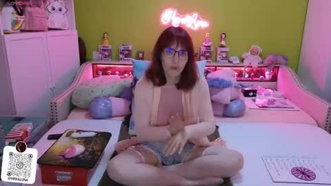 HeraLuna  online show from May 12, 2026, 7:33 pm