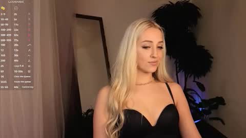 Elise online show from March 15, 2026, 1:55 am